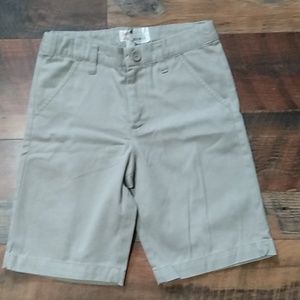 NWOT boys 10 uniform shorts